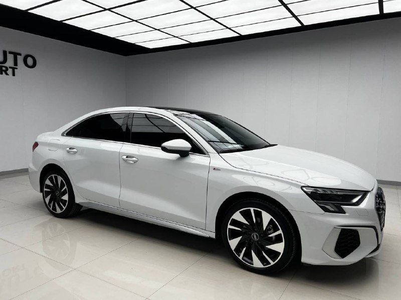 Audi A3L 2023 фото 2