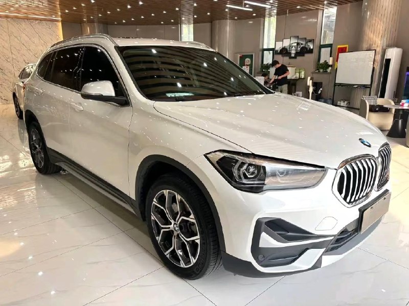 BMW X1 2022 фото 6