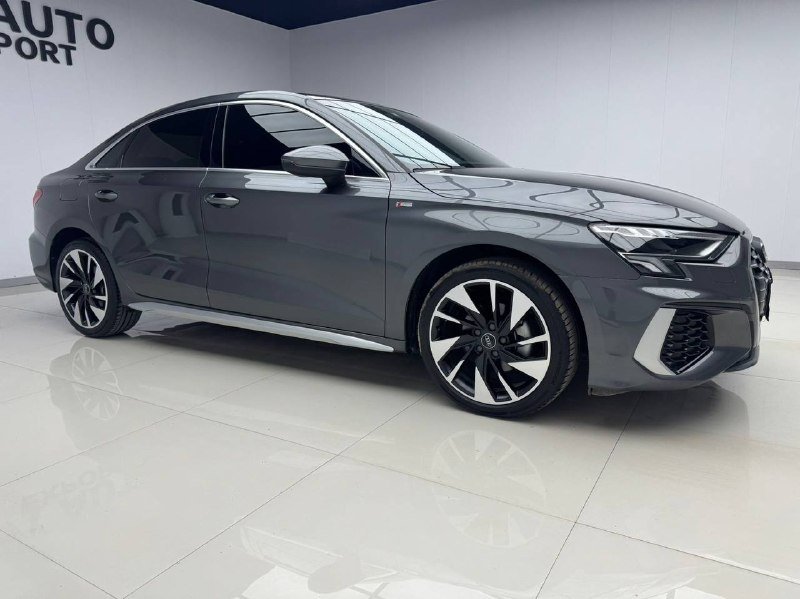 Audi A3L 2023 фото 2