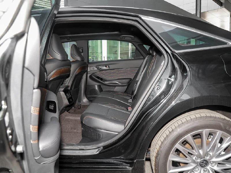 Toyota Avalon 2026 фото 3