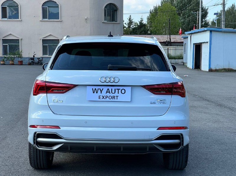 Audi Q3 2022 фото 3