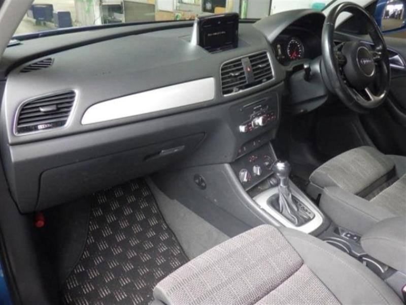 Audi Q3 2016 фото 3