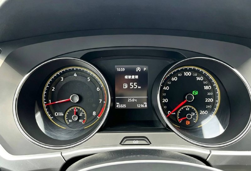 Volkswagen Touran 2021 фото 9