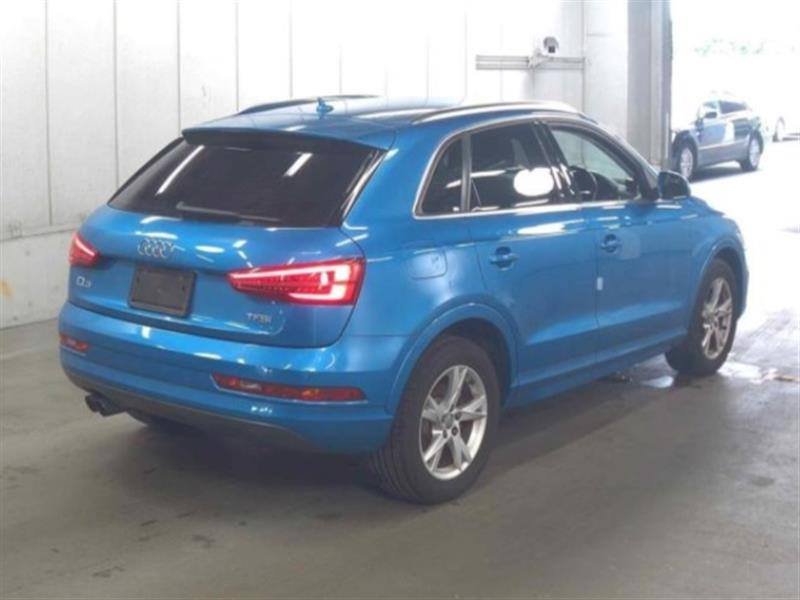 Audi Q3 2016 фото 2