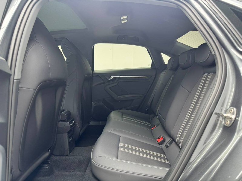 Audi A3L 2023 фото 5