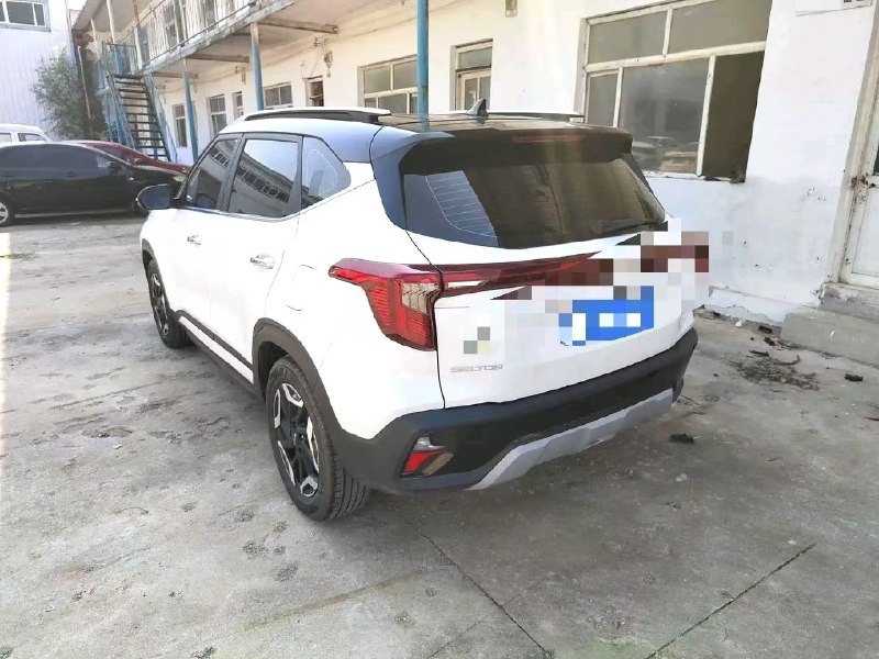 Kia Seltos 2023 фото 4
