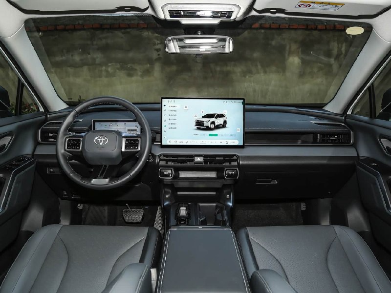 Toyota RAV4 2026 фото 4