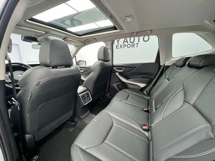 Subaru Forester Luxury Edition 2022 фото 7