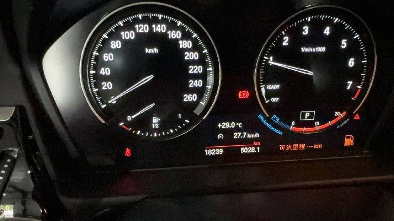 BMW 1 Series 2022 фото 8