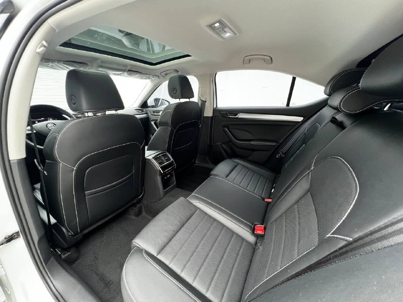 Skoda Superb 2024 фото 5