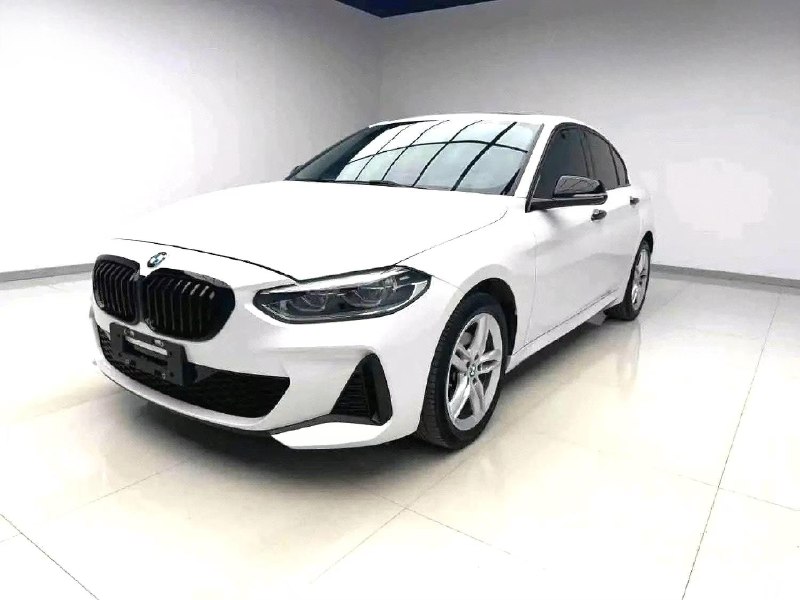 BMW 1‑серия 2022 фото 6