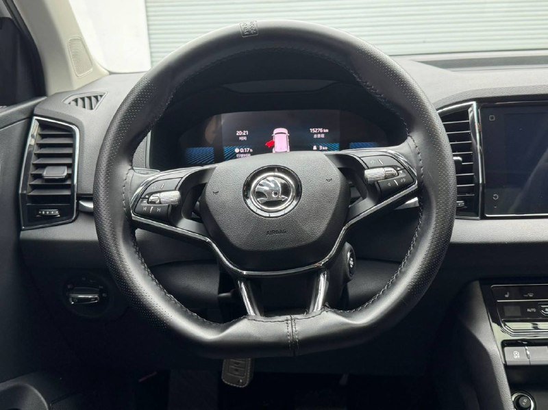 Škoda Karoq 2023 фото 7