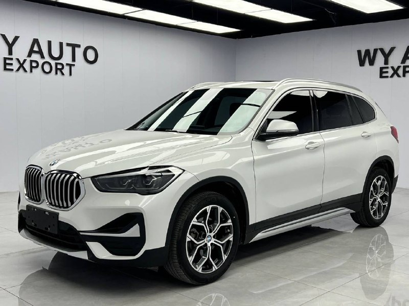 BMW X1 2022 фото 1