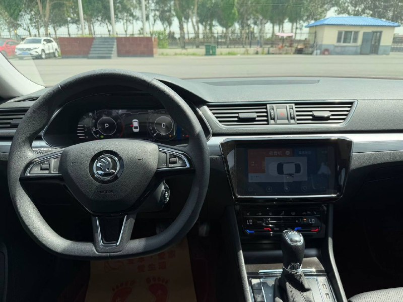 Skoda Superb 2024 фото 7