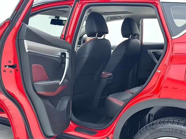 Geely Binyue 2021 фото 2