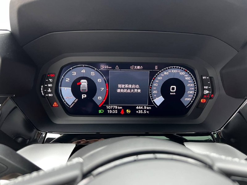 Audi A3s 2023 фото 9
