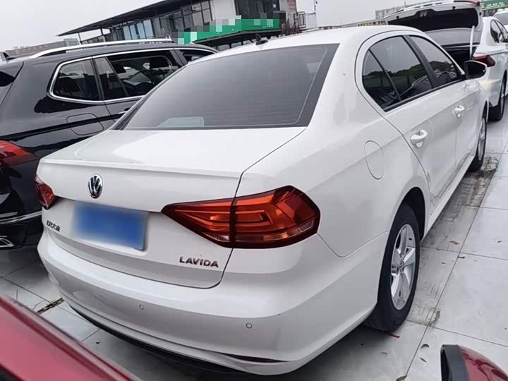 Volkswagen Lavida Fashion Edition 2023 фото 4