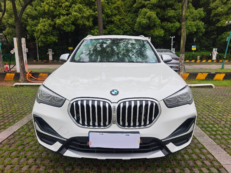 Bmw X1 2022 фото 3