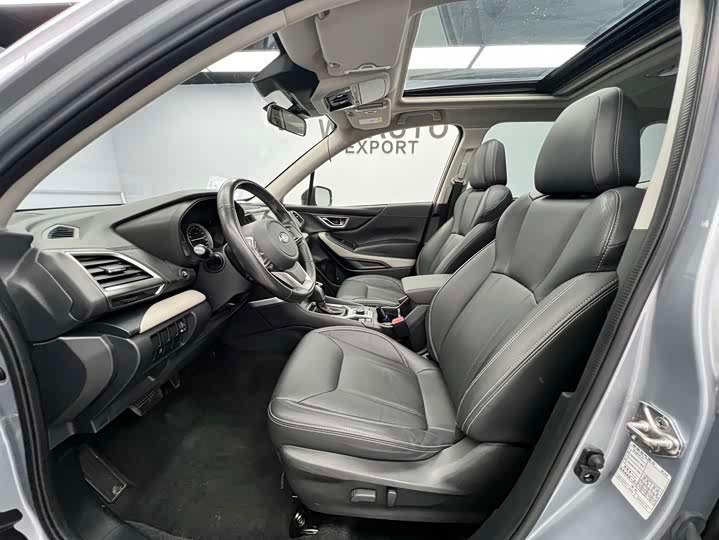 Subaru Forester Luxury Edition 2022 фото 5