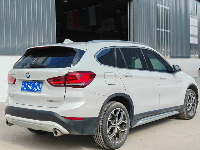 Bmw X1 2022 фото 5
