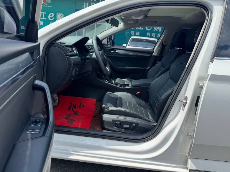 Skoda Superb 2021 фото 4