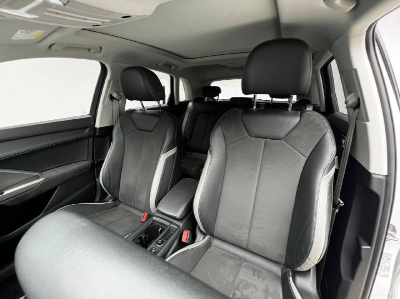 Audi Q3 2022 фото 6
