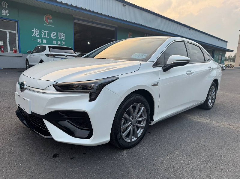 Trumpchi AION S 2024 фото 1