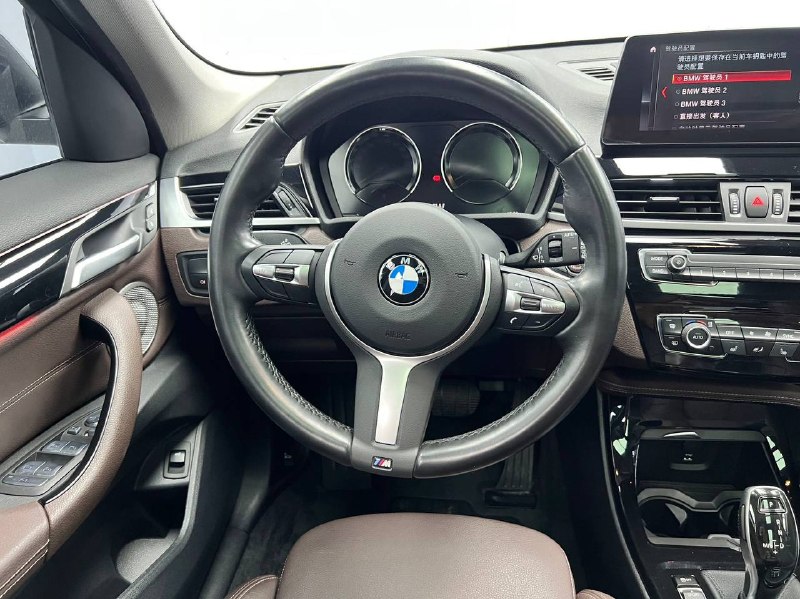 BMW X1 2022 фото 7
