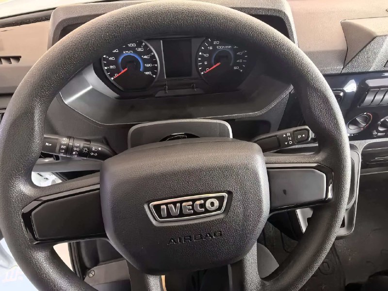 Iveco Deyi 2026 фото 6