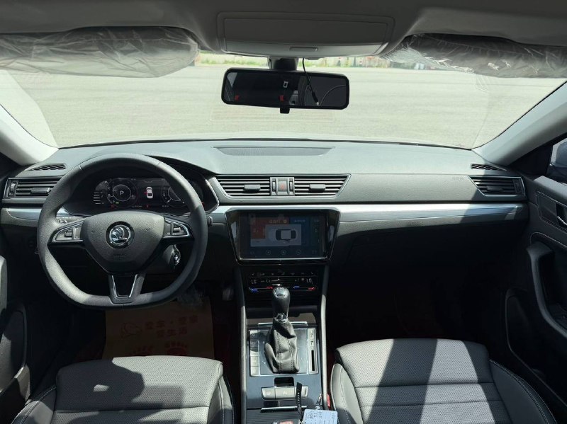 Skoda Superb 2024 фото 8