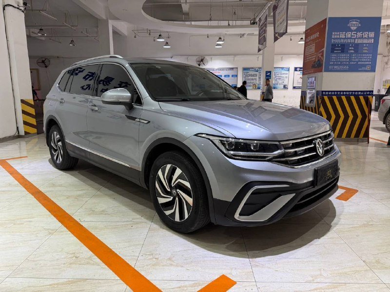 Volkswagen TIGUAN L 2022 фото 1