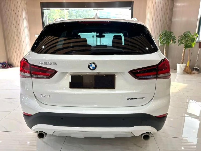 BMW X1 2022 фото 4