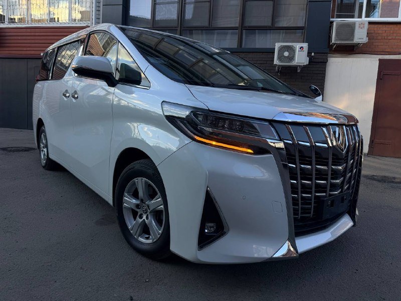 Toyota ALPHARD 4WD 2022 фото 1