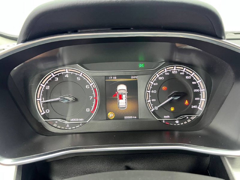 Geely Binyue 2021 фото 9