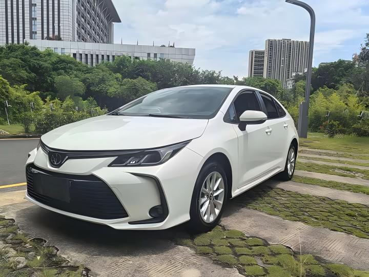 Toyota Corolla 2021 фото 6