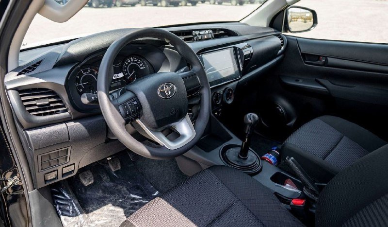 Toyota Hilux 2026 фото 6