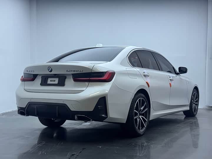 BMW 3‑серия 2023 фото 6