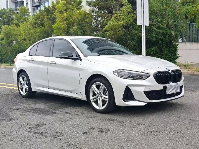 BMW 1‑серия 2022 фото 2
