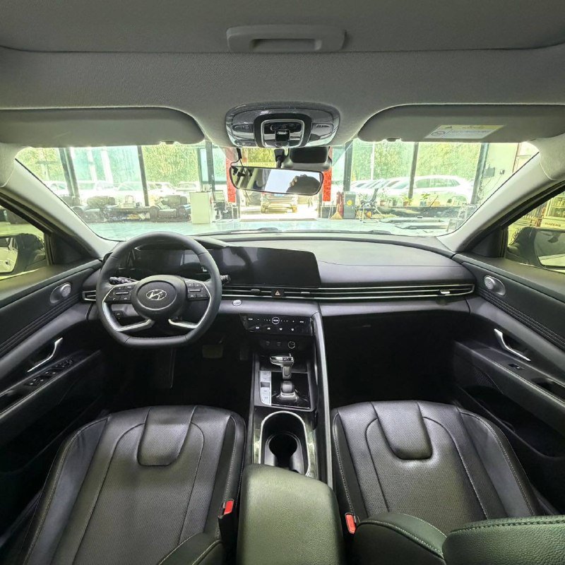 Hyundai ELANTRA 2023 фото 9