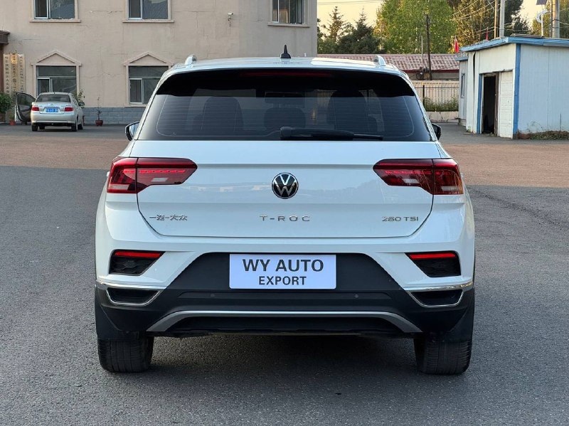 Volkswagen T-Roc 2023 фото 3