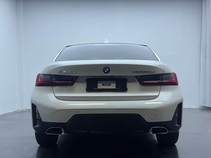 BMW 3‑серия 2023 фото 5