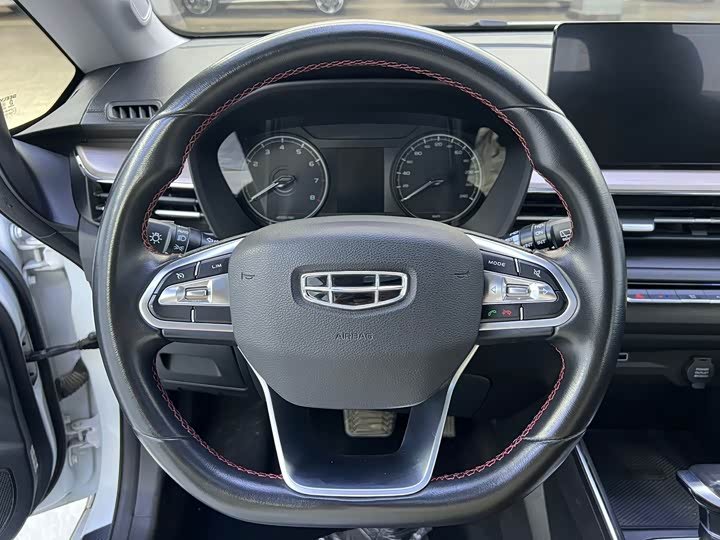 Geely Vision X3 Premium Edition 2022 фото 3