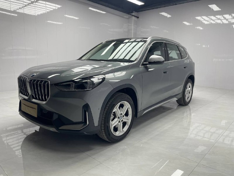 BMW X1 2024 фото 1