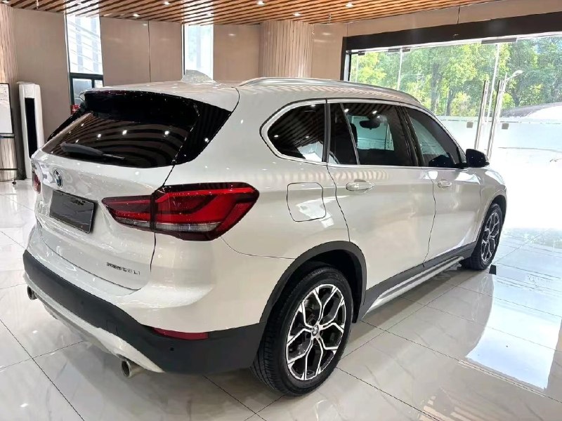 BMW X1 2022 фото 3