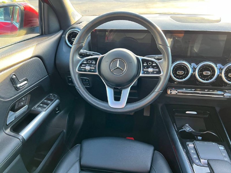 Mercedes-Benz GLA 2021 фото 7