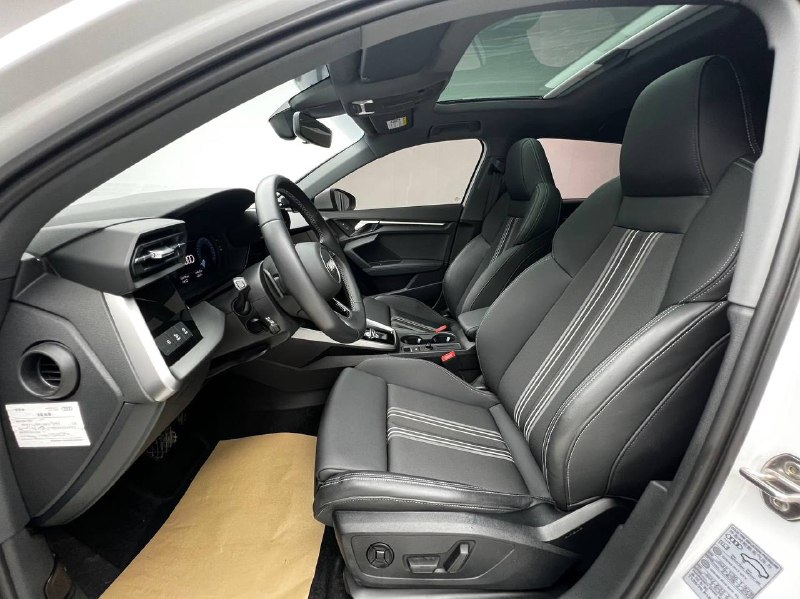 Audi A3s 2023 фото 4