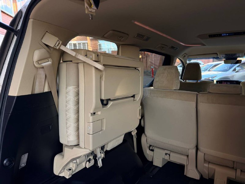 Toyota ALPHARD 4WD 2022 фото 9