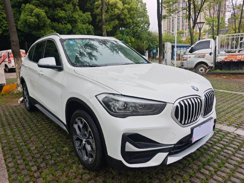 Bmw X1 2022 фото 1