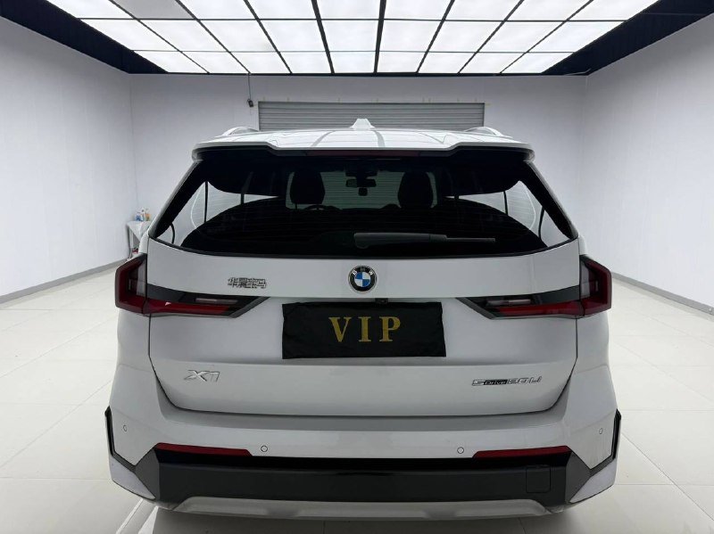 BMW X1 2024 фото 3