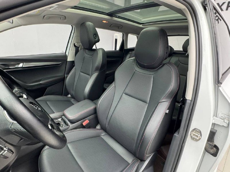 Škoda Karoq 2023 фото 6